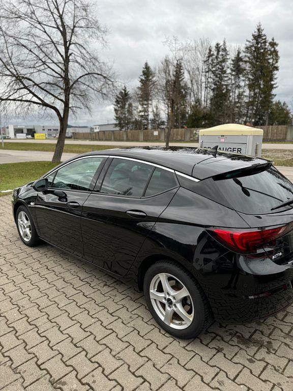 Gebraucht Opel Astra Dynamic 150 PS (110 kW) 2018 Schwarz Limousine
