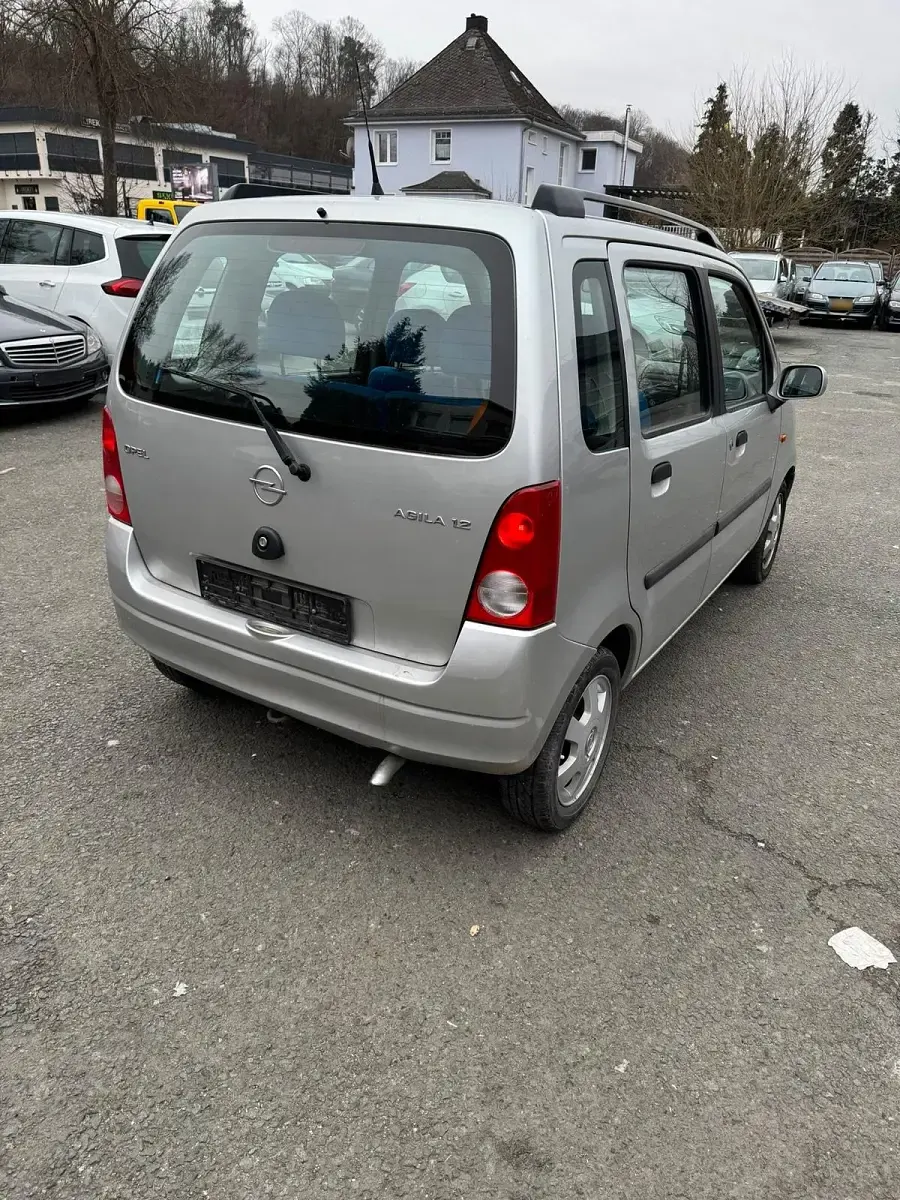 Gebraucht Opel Agila 75 PS (55 kW) 2001 Silber Van / Kleinbus