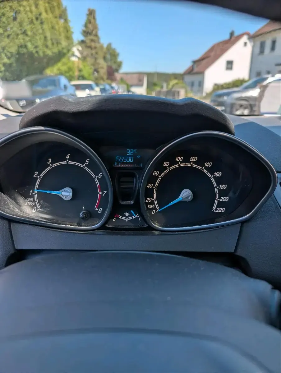 Gebraucht Ford Fiesta 80 PS (58 kW) 2013 Braun Kleinwagen