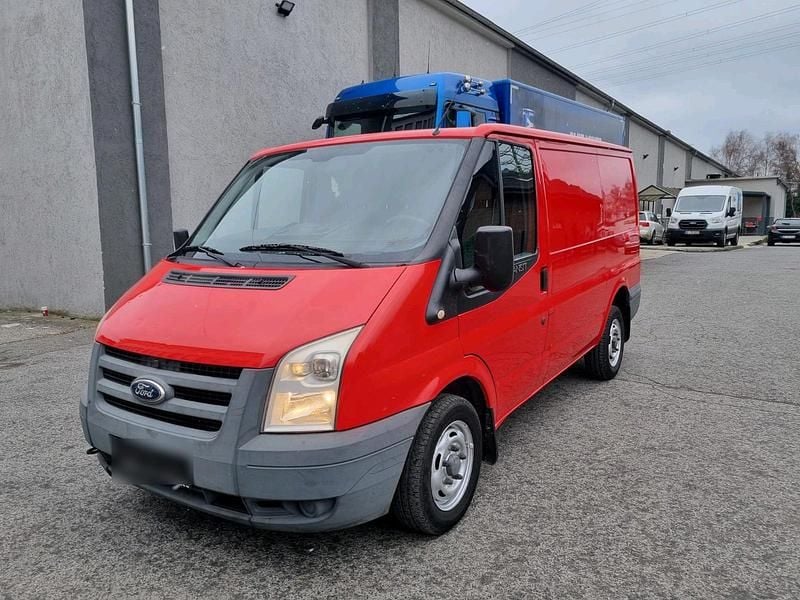 Second-hand Ford Transit 86 CP (63 kW) 2012 Roșu Monovolum