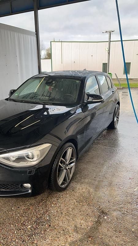 Gebraucht BMW 118 170 PS (125 kW) 2013 Schwarz Kleinwagen