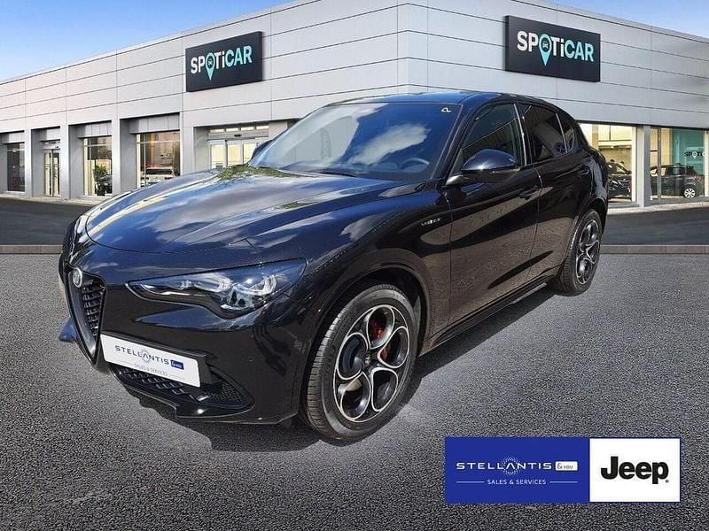 Schwarz Neu 2025 Alfa Romeo Stelvio Veloce SUV | 63.280 € (Teuer) - Bild 1/4