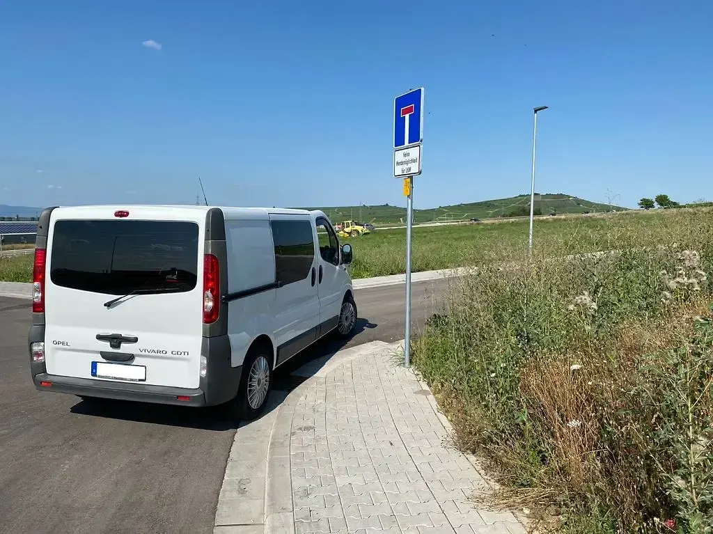 Używany Opel Vivaro 114 KM (83 kW) 2011 Biały Minivan