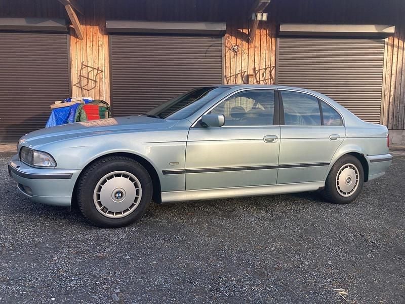 Gebraucht BMW 523 170 PS (125 kW) 1999 Grün Limousine