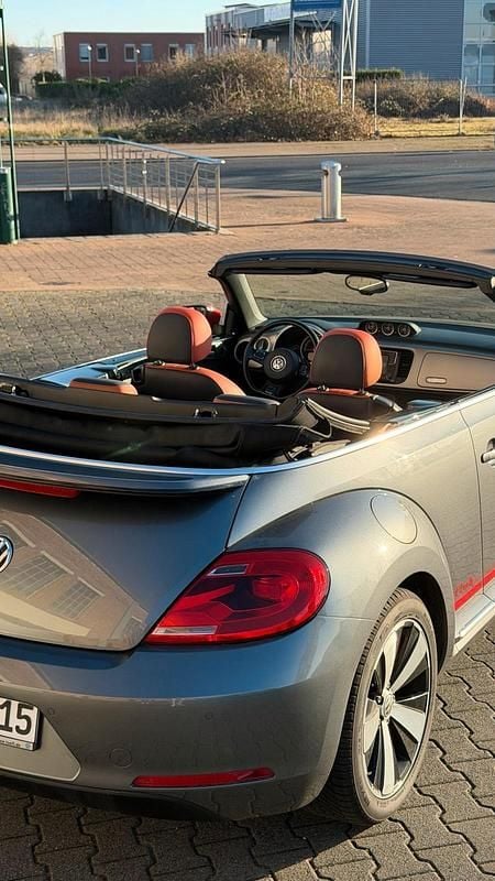 Gebraucht VW Beetle Cabriolet CLUB 150 PS (110 kW) 2015 Grau Cabrio