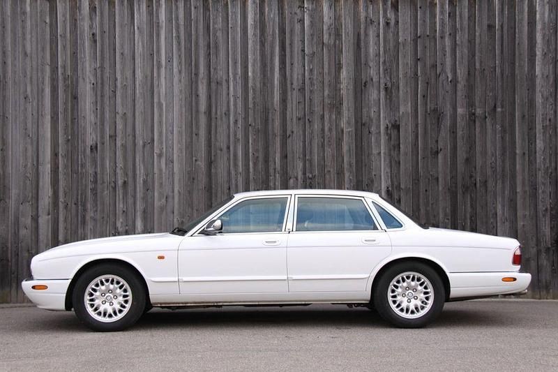 Gebraucht Jaguar XJ Sovereign 284 PS (208 kW) 2000 Weiß Limousine