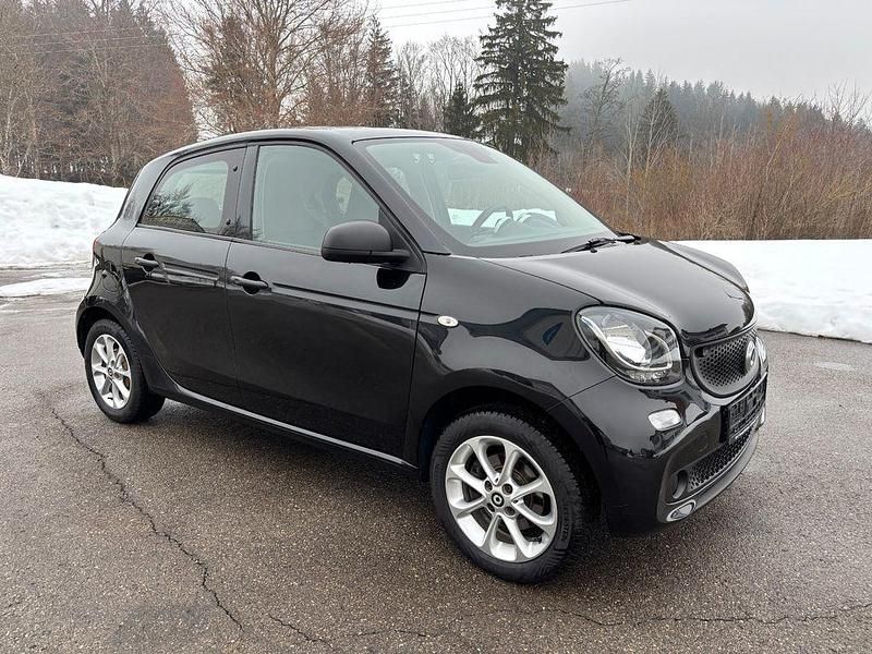 Gebraucht Smart ForFour Basis 71 PS (52 kW) 2015 Schwarz Kleinwagen