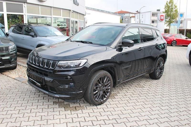 Schwarz Gebraucht 2022 Jeep Compass SUV | 19.900 € (Superpreis) - Bild 1/4