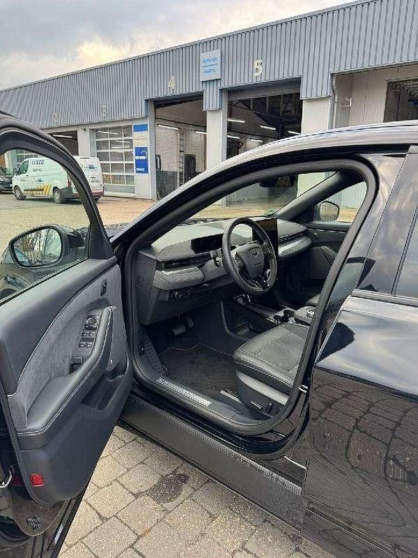 Gebraucht Ford Mustang Mach-E GT 358 kW (487 PS) 2023 Iridiumschwarz metallic SUV