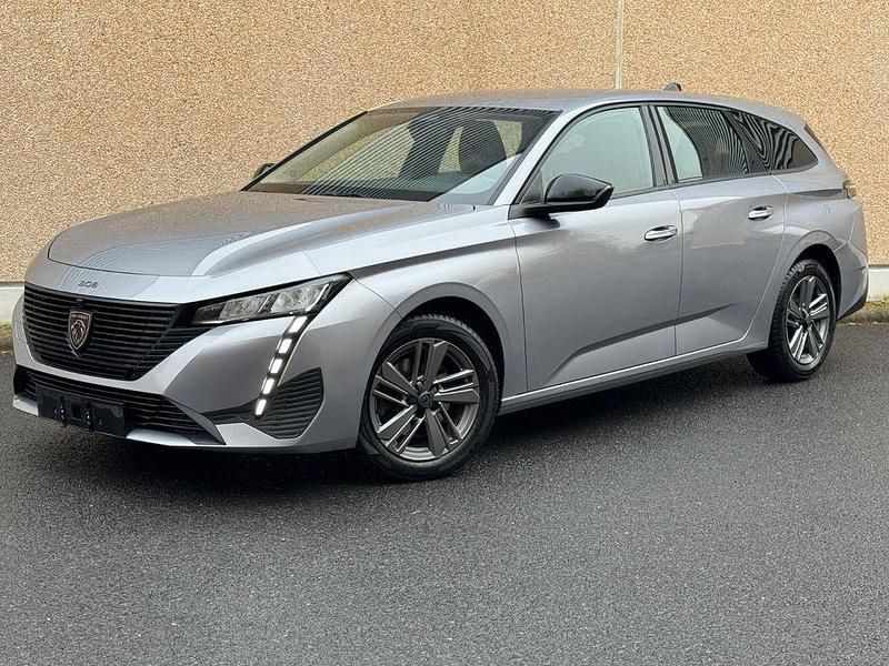 Gebraucht Peugeot 308 SW Active 131 PS (96 kW) 2022 Grau Kombi