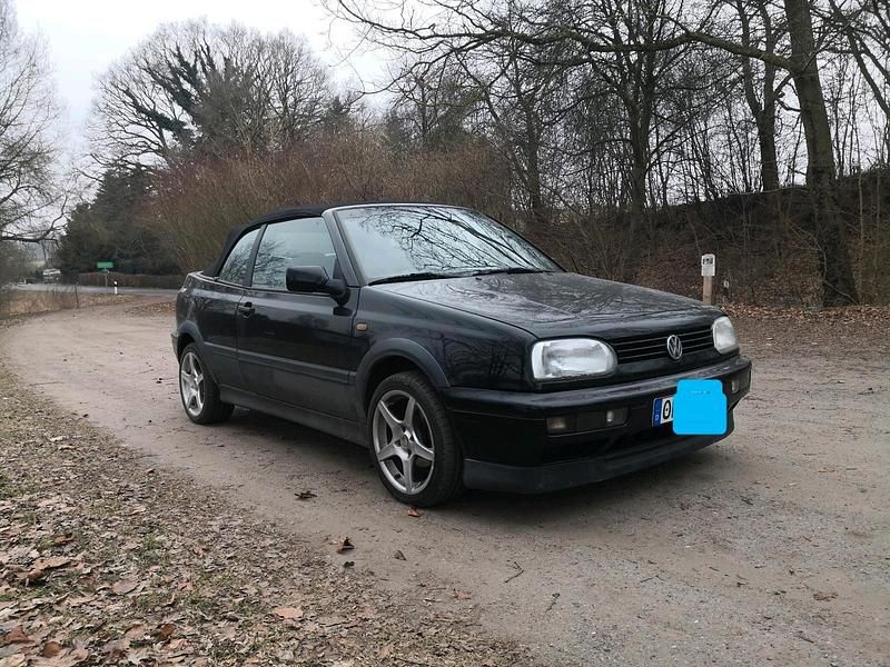 Schwarz Gebraucht 1998 VW Golf Cabriolet Cabrio | 1.500 € (Guter Preis) - Bild 1/4
