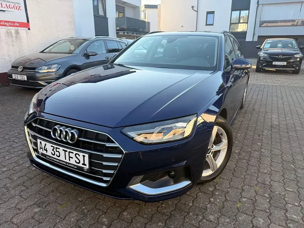 Gebraucht Audi A4 Advanced 150 PS (110 kW) 2021 Blau Kombi