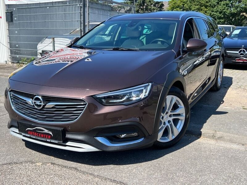 Braun Gebraucht 2018 Opel Insignia Country Tourer Exklusiv Kombi | 24.900 € - Bild 1/4