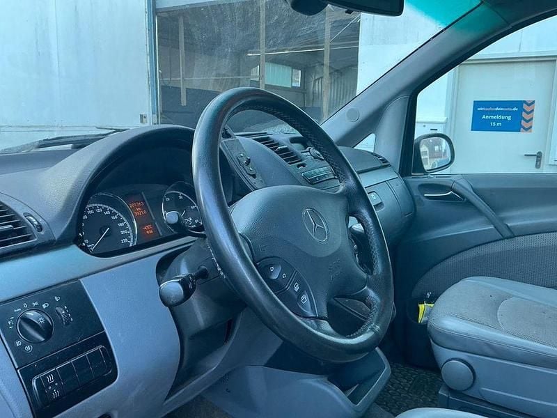 Gebraucht Mercedes Viano 150 PS (110 kW) 2008 Silber Van / Kleinbus