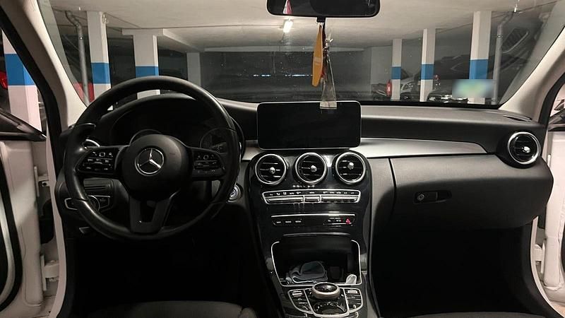 Gebraucht Mercedes C220 190 PS (139 kW) 2020 Schwarz Van / Kleinbus