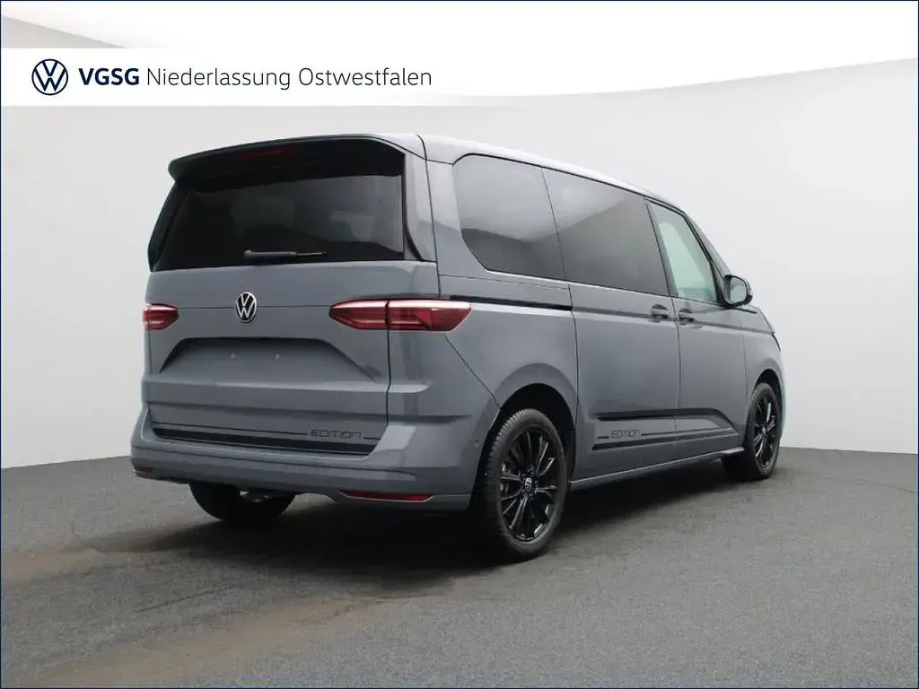 Usata VW Multivan Edition 150 CV (110 kW) 2025 Grigio Monovolume