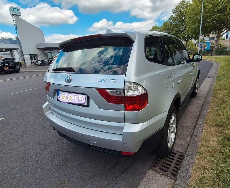 Gebraucht BMW X3 143 PS (105 kW) 2010 Silber SUV