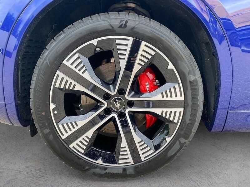 Gebraucht Maserati Grecale Folgore 409 kW (557 PS) 2024 Diverse metallic SUV