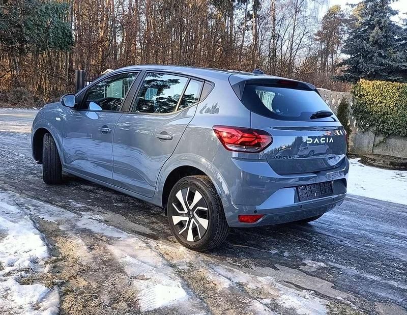 Gebraucht Dacia Sandero Essentiel 67 PS (49 kW) 2025 Grau Limousine