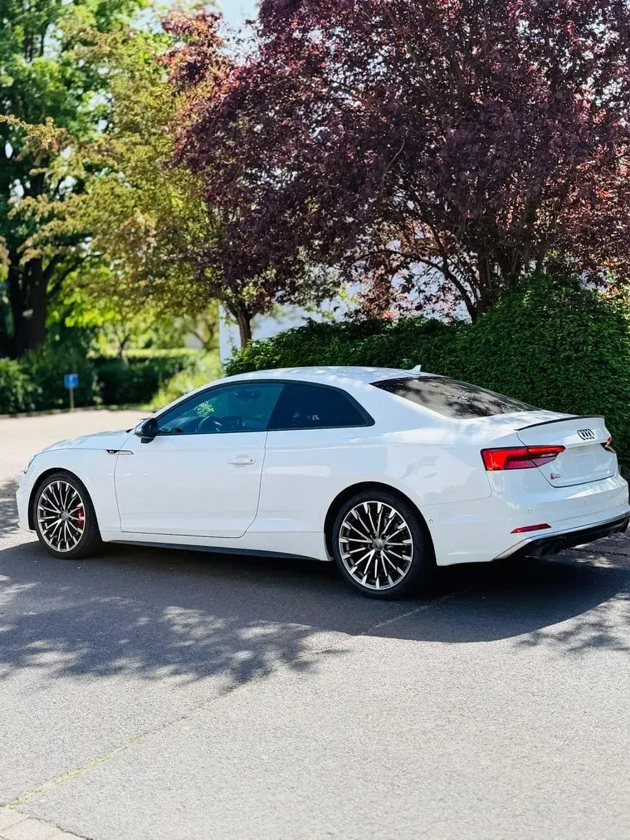 Gebraucht Audi A5 Ambiente 190 PS (139 kW) 2016 Weiß Coupé