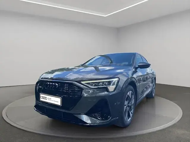Gebraucht Audi e-tron Sportback S-Line 300 kW (408 PS) 2023 Daytonagrau perleffekt SUV