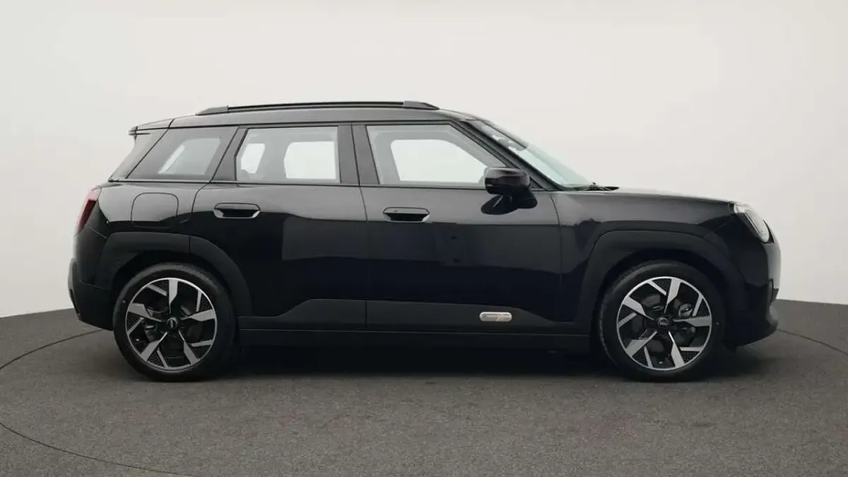 Gebraucht Mini Aceman Classic 160 kW (218 PS) 2025 Schwarz SUV
