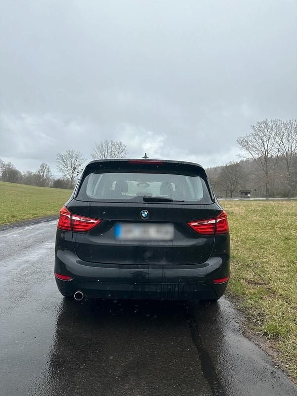 Gebraucht BMW 218 150 PS (110 kW) 2016 Schwarz Kombi