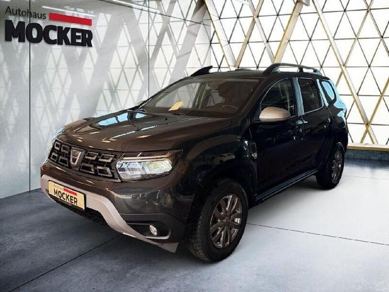 Gebraucht Dacia Duster Prestige 131 PS (96 kW) 2022 Grau SUV