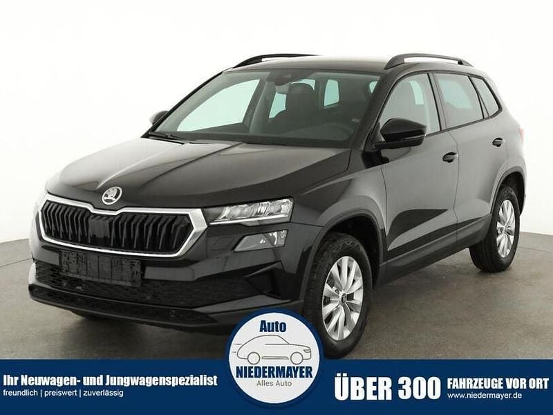 Neu Skoda Karoq Selection 150 PS (110 kW) 2025 Black magic perleffekt SUV