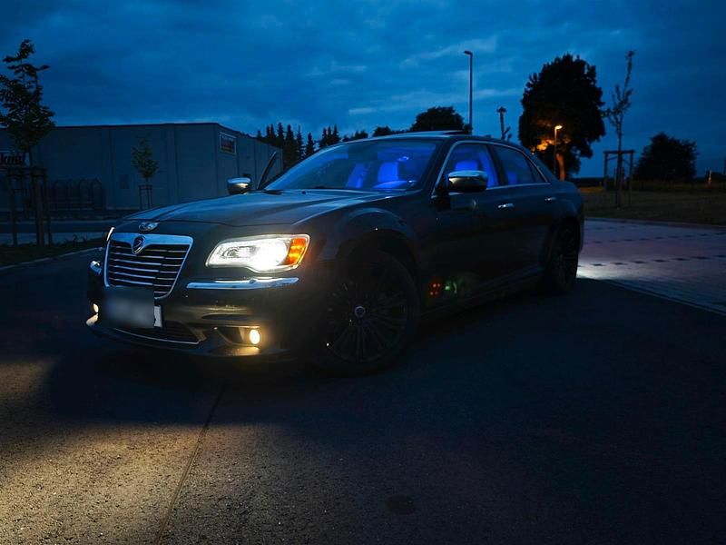 Gebraucht Lancia Thema 239 PS (175 kW) 2012 Braun Limousine