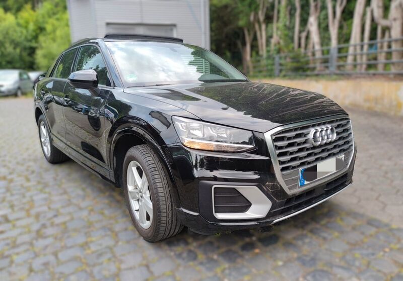 Schwarz Gebraucht 2020 Audi Q2 Sport SUV | 17.999 € (Guter Preis) - Bild 1/4