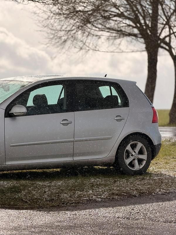 Gebraucht VW Golf V 150 PS (110 kW) 2004 Silber Kleinwagen