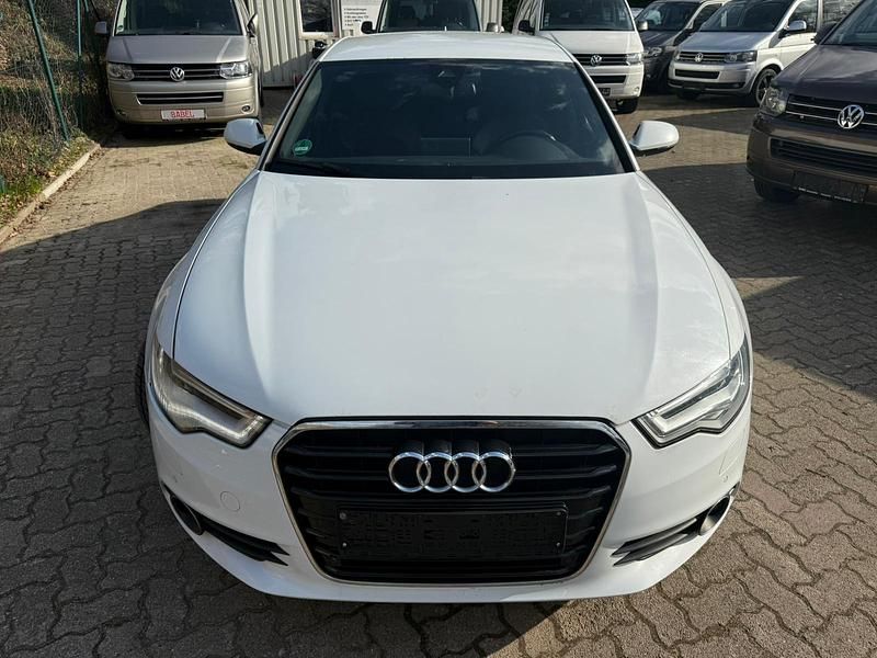 Używany Audi A6 S-Line 204 KM (150 kW) 2012 Biały Minivan