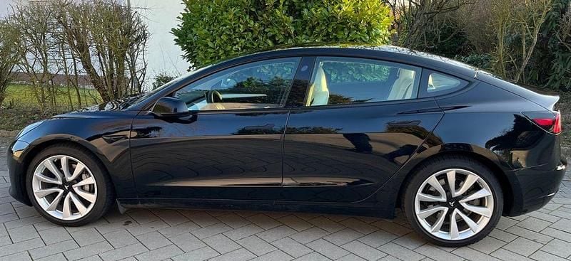 Gebraucht Tesla Model 3 324 kW (441 PS) 2021 Schwarz Limousine