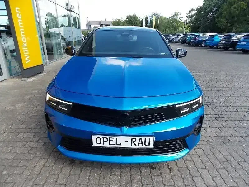 Gebraucht Opel Astra 114 kW (156 PS) 2023 Kobalt blau/vertigo blau Kleinwagen