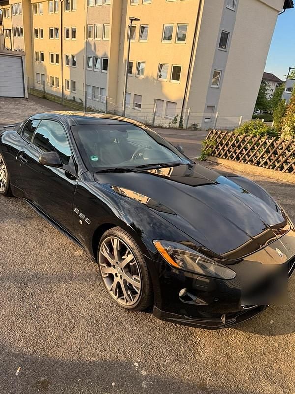 Schwarz Gebraucht 2011 Maserati Granturismo Coupé | 43.000 € (Superpreis) - Bild 1/4