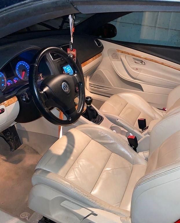 Gebraucht VW Eos 150 PS (110 kW) 2006 Beige Cabrio