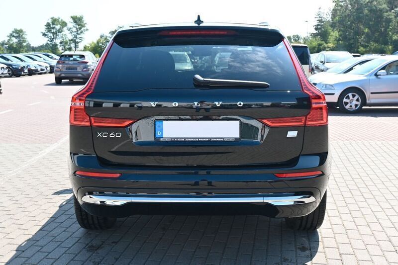 Gebraucht Volvo XC60 Plus 349 PS (256 kW) 2024 Schwarz SUV