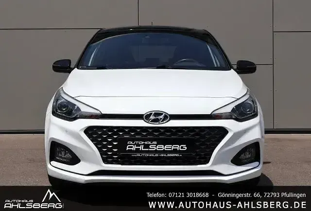 Gebraucht Hyundai i20 Style 101 PS (74 kW) 2020 Weiß Kleinwagen