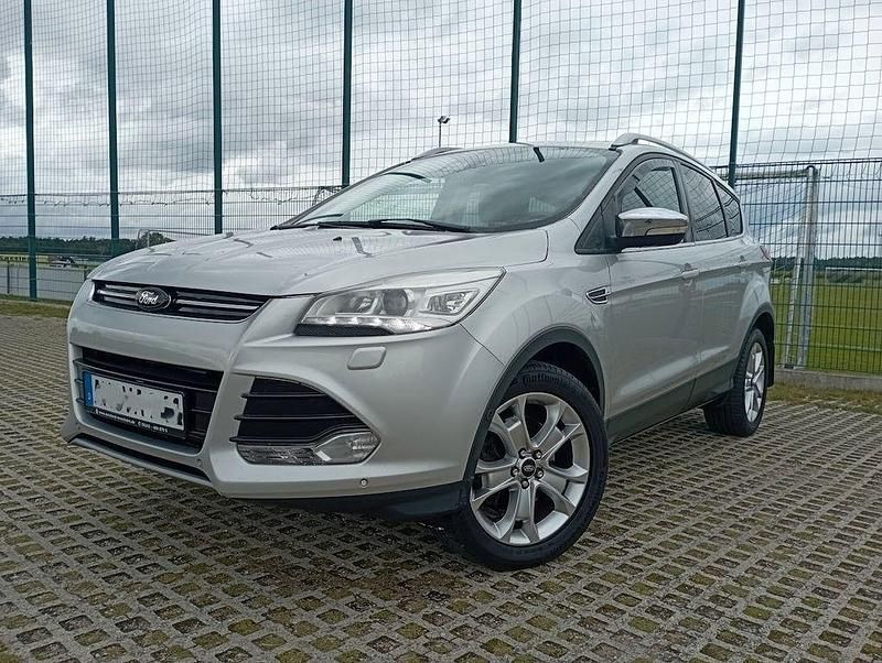 Grau Gebraucht 2013 Ford Kuga SUV | 9.000 € (Etwas zu teuer) - Bild 1/4