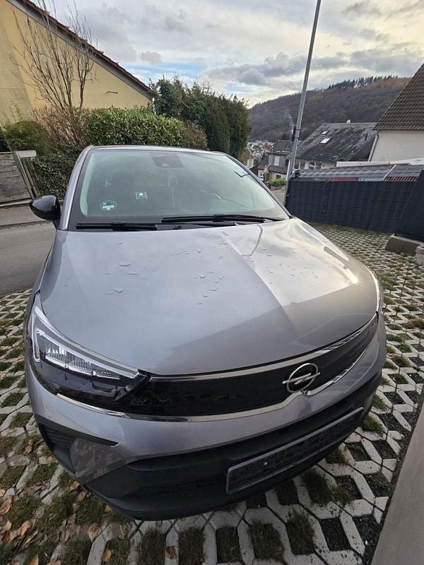 Grau Gebraucht 2021 Opel Crossland SUV | 11.700 € (Superpreis) - Bild 1/4