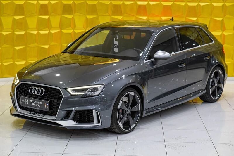 Daytonagrau perleffekt Gebraucht 2020 Audi RS3 Sport Kleinwagen | 41.490 € (Guter Preis) - Bild 1/4
