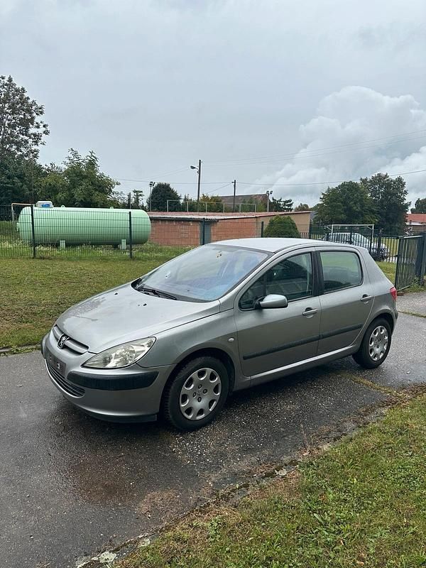 Gebraucht 2002 Peugeot 307 Limousine | 1.800 € - Bild 1/4