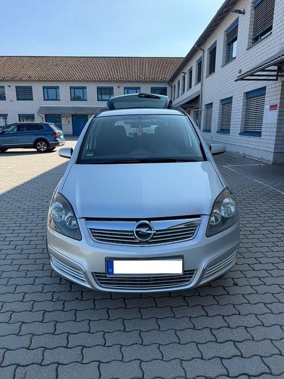 Silber Gebraucht 2005 Opel Zafira Van / Kleinbus | 1.200 € (Superpreis) - Bild 1/4