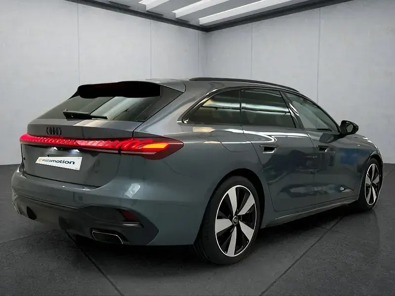 Second-hand Audi A5 204 CP (150 kW) 2025 Albastru Break