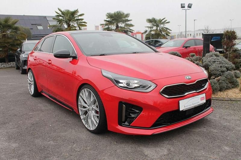 Rot Gebraucht 2019 Kia ProCeed GT Kombi | 18.990 € (Guter Preis) - Bild 1/4