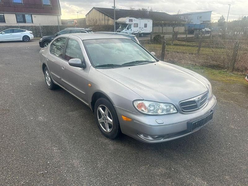 Gebraucht Nissan Maxima 140 PS (102 kW) 2000 Silber Limousine