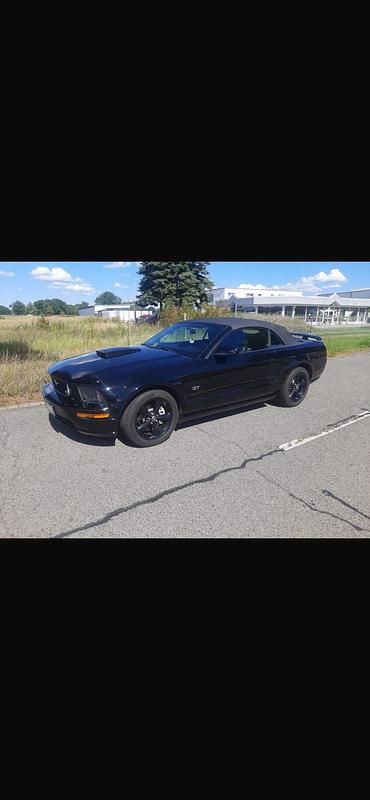 Schwarz Gebraucht 2008 Ford Mustang GT Cabrio | 17.500 € (Fairer Preis) - Bild 1/4