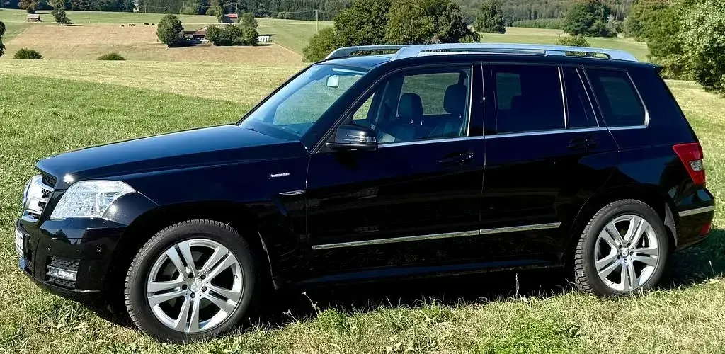 Gebraucht Mercedes GLK250 204 PS (150 kW) 2011 Schwarz SUV
