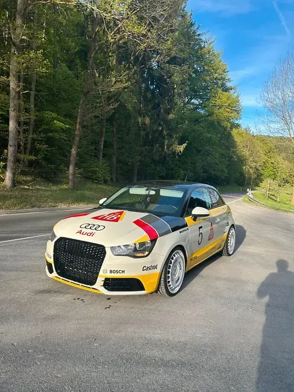 Używany Audi A1 Ambition 86 KM (63 kW) 2011 Biały Hatchback